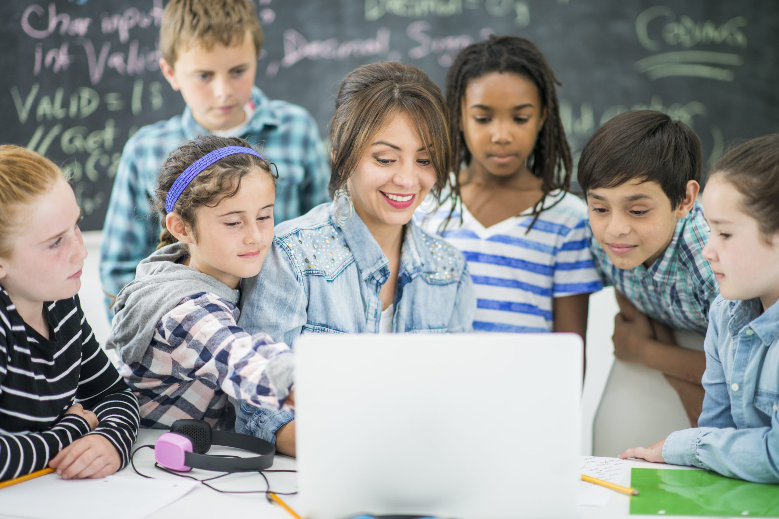 13 Best Online Education Programs For Kids In 2020 Codakid - roblox educational partnership engineering classes for kids